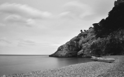 Arbutus is anchored just behind the rock. Cala Sisine, Sardinia