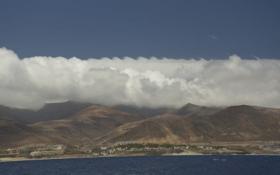 Cloud waves!!! What does this mean in terms of wind?