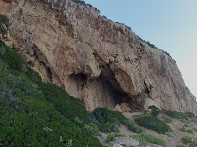 Climbing in the shade at Cala Gonone, Sardinia