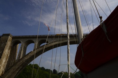 Passage d'un pont un peu stressant ...