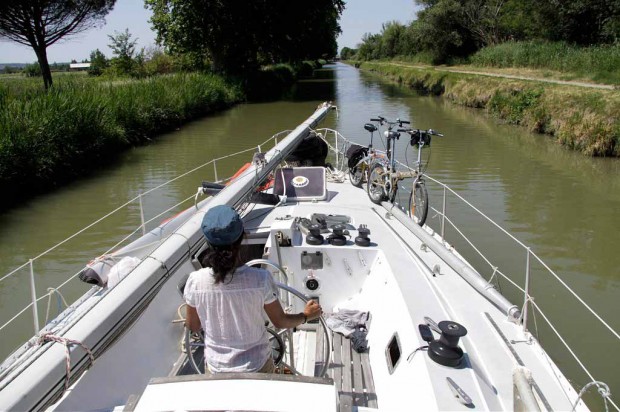 arbutus_sailing_cannal2