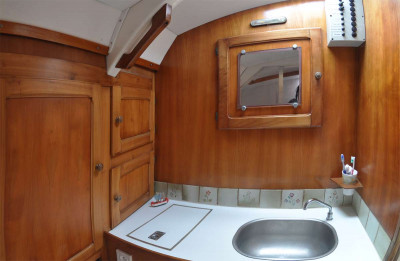bathroom2